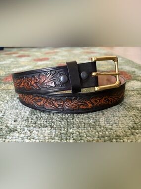 CORONADO LEATHER  - BELT  40 TOOLED LEATHER  BRASS BUCKLE NO FLAWS PREOWNED USA